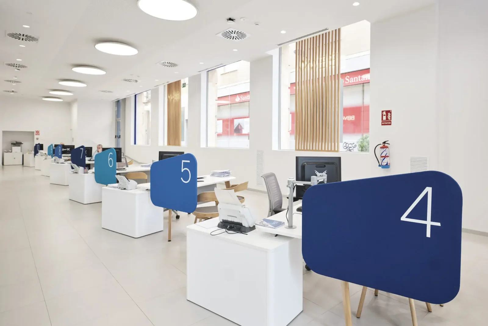 Comisiones bancarias ilegales: cuáles son y cómo reclamar su devolución